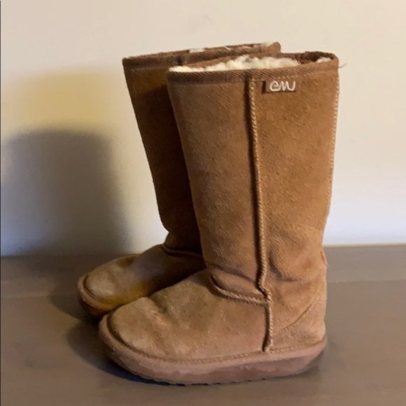 Emu Australia Tan Sheepskin Boots - Girl’s Size 9 - Picture 2 of 6